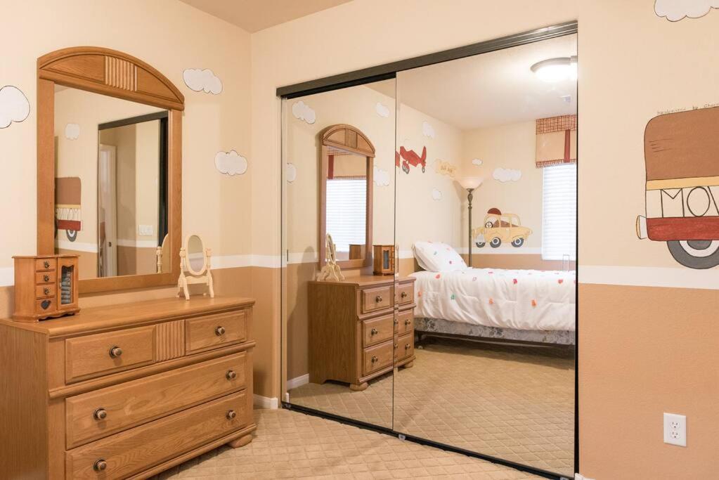 Elegant Beautiful With Pool & Heated Holiday home