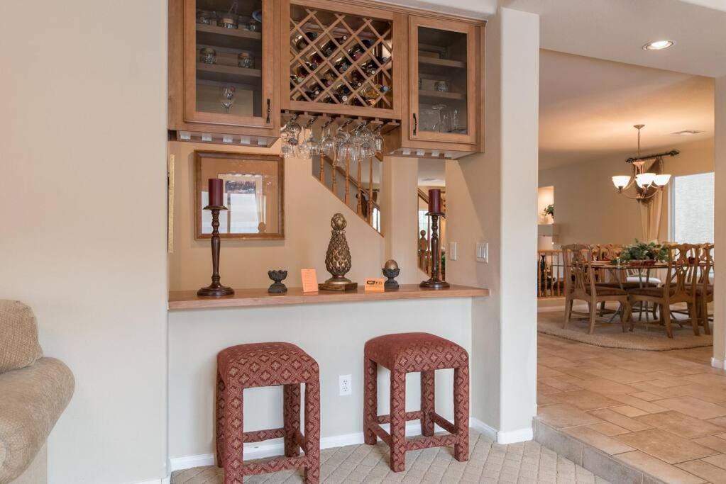Elegant Beautiful With Pool & Heated Holiday home *