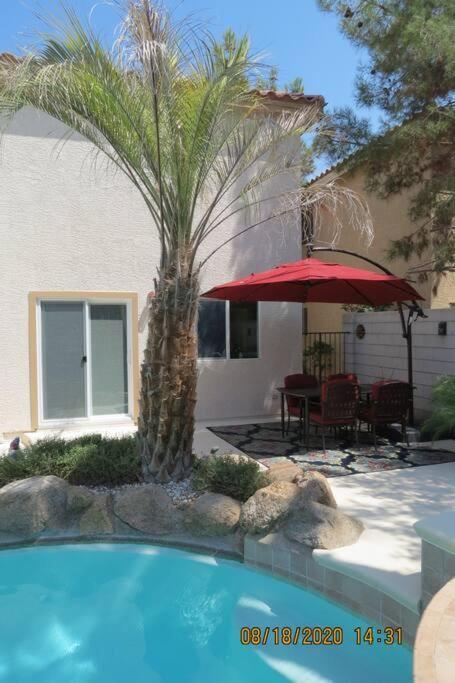 Holiday home Elegant Beautiful With Pool & Heated *