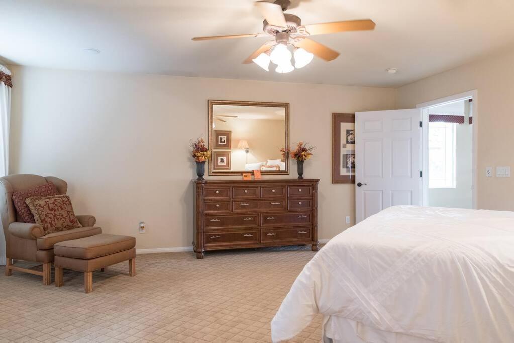 Elegant Beautiful With Pool & Heated * Las Vegas