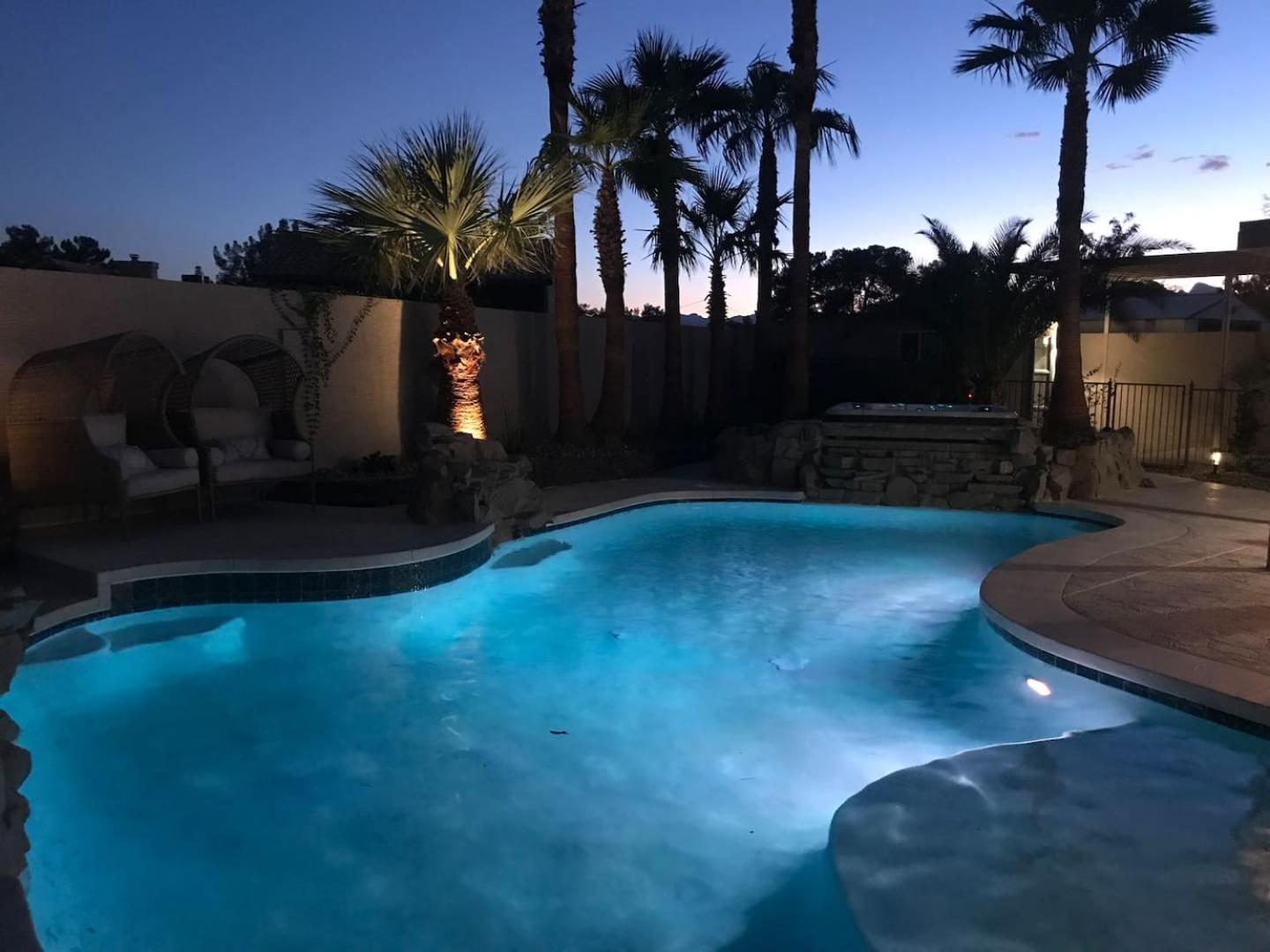 Casa de férias Oasis In The Desert W Heated Pool Fully Renovated