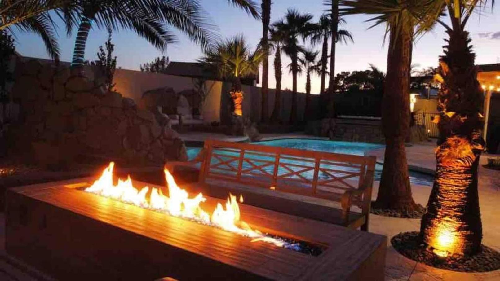 Casa de férias Oasis In The Desert W Heated Pool Fully Renovated Las Vegas
