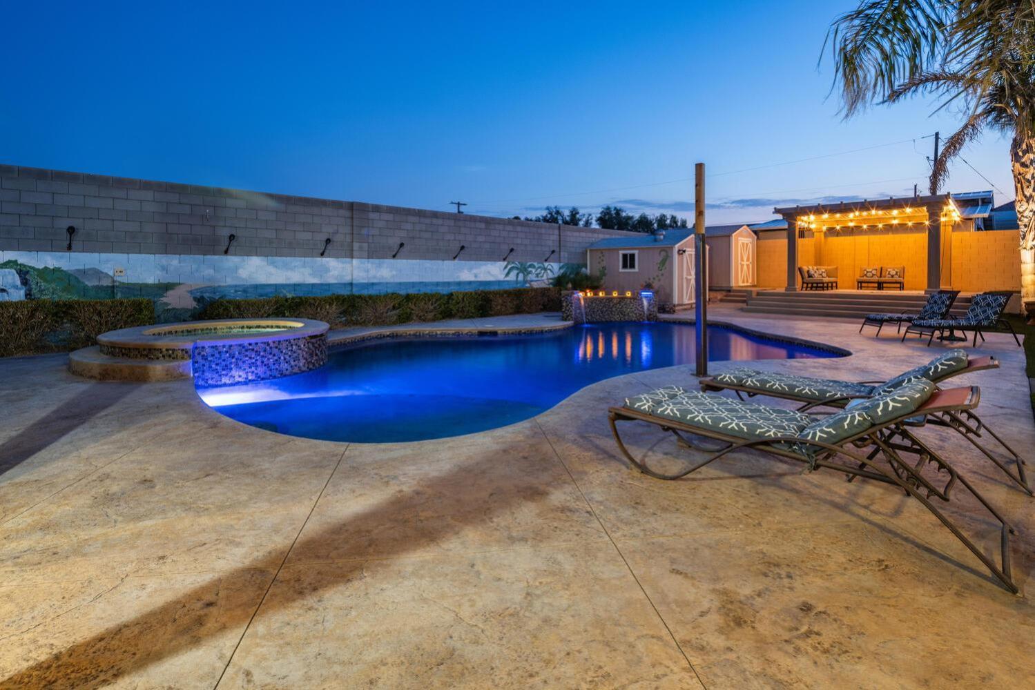 Casa de férias New Luxurious 6br Near Lv Strip W Pool & Las Vegas