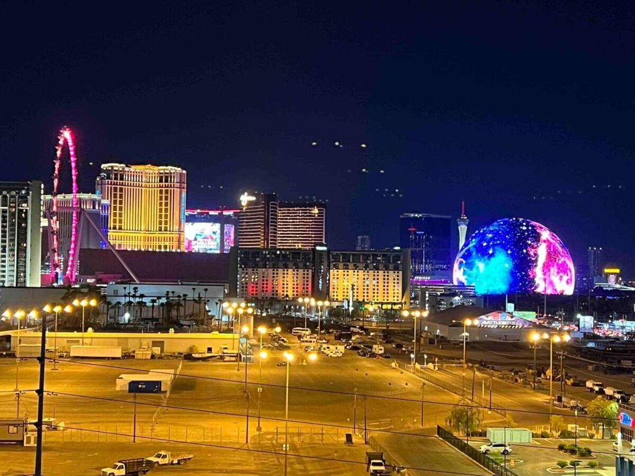 Mgm Balcony Strip Sphere And F1 Race Views Casa de férias