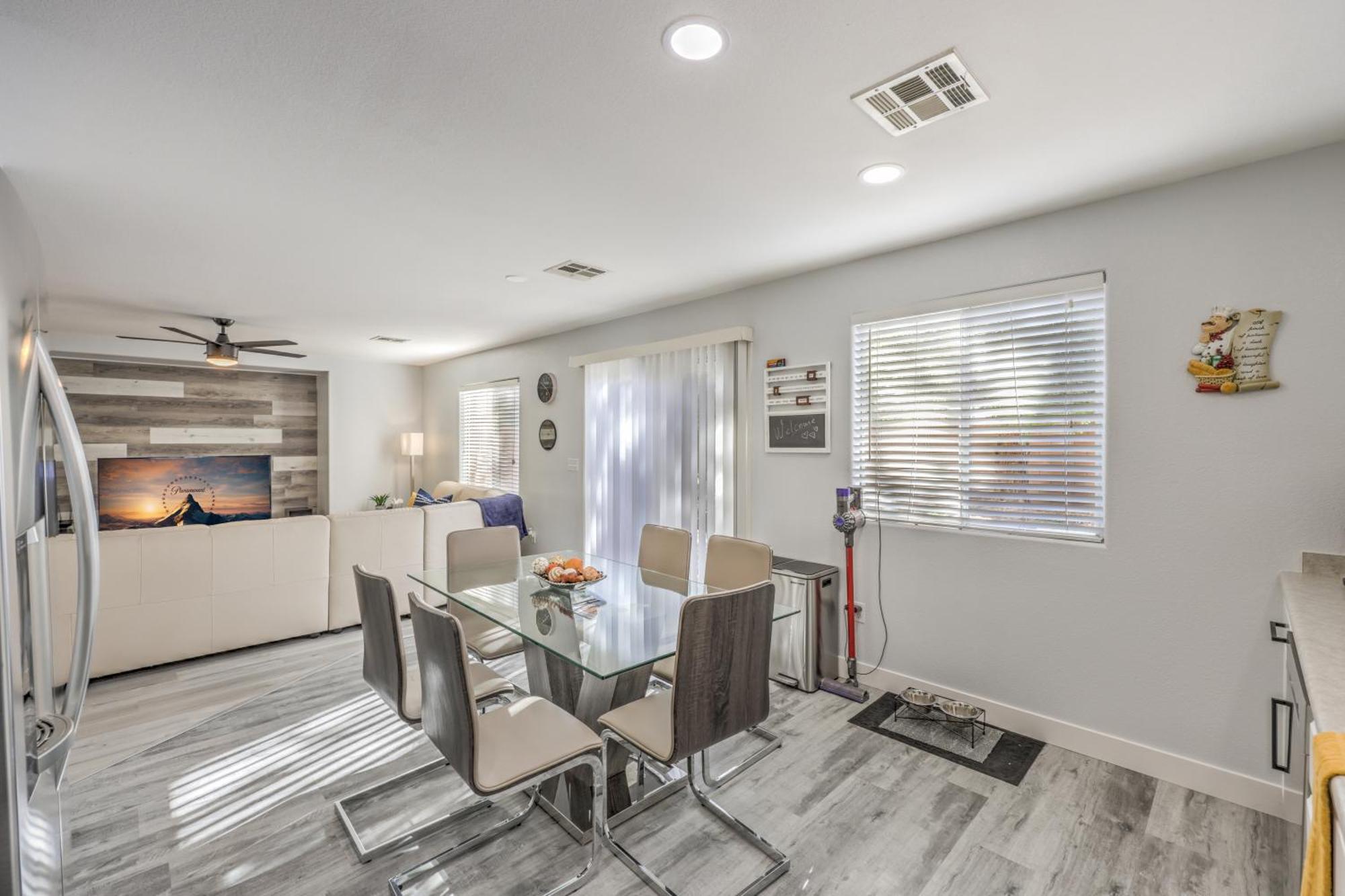 Holiday home 3br Near Shop,dining, Summerlin Mall-furnished *