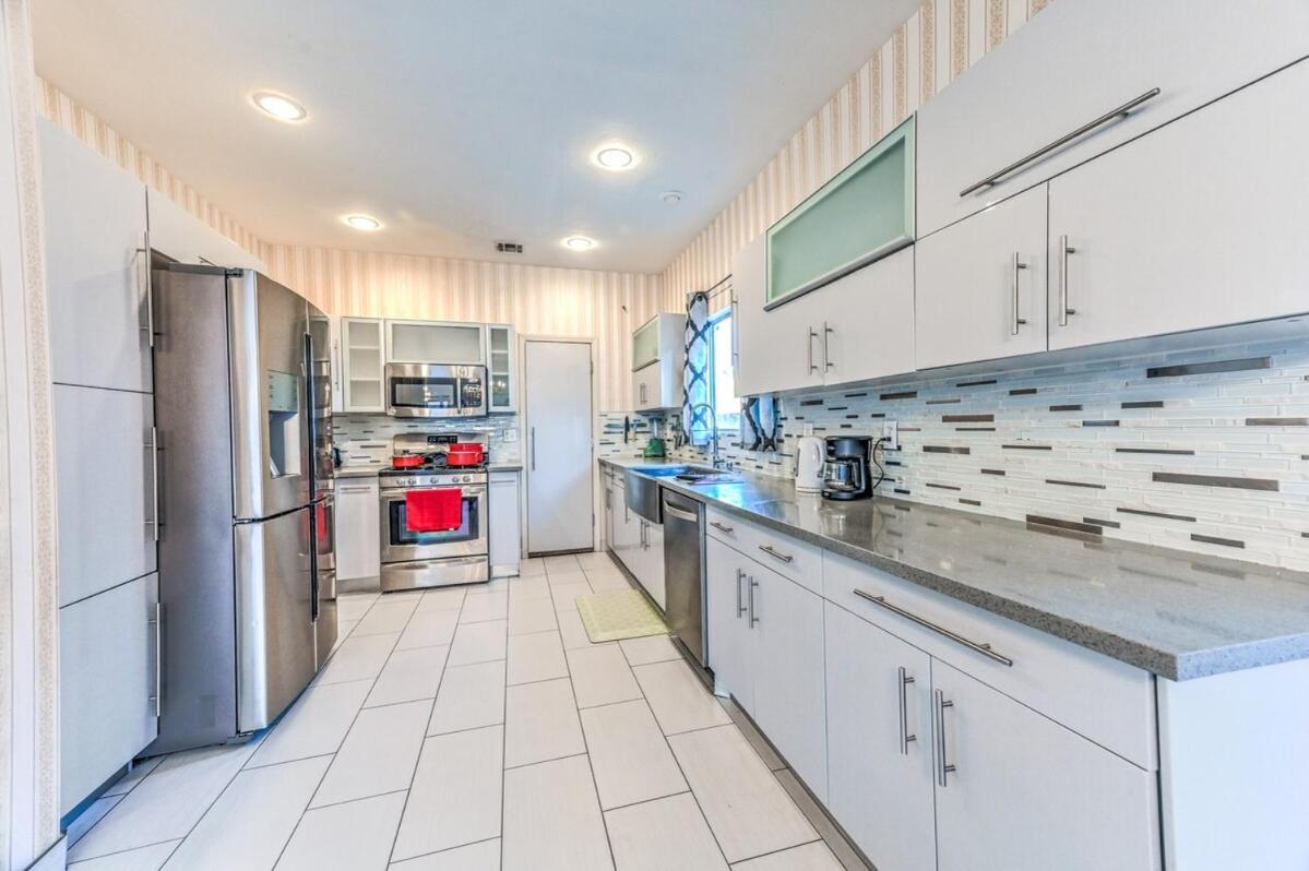 Vegas Vibes 4br With Poolspa, Perfect For Groups * Las Vegas