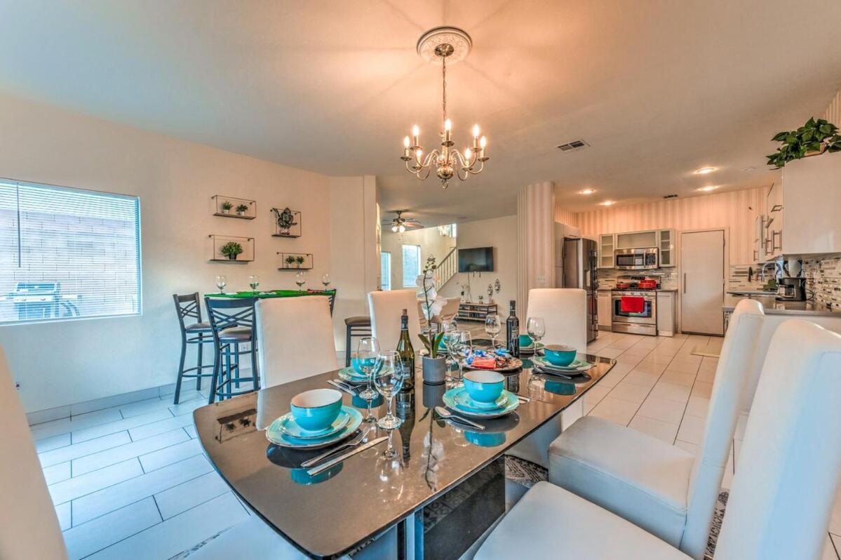 Vegas Vibes 4br With Poolspa, Perfect For Groups *