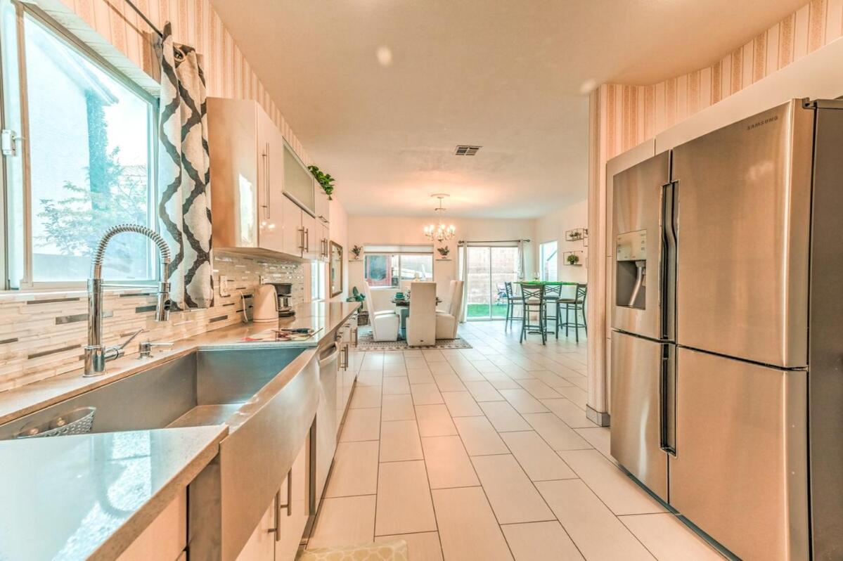 Vegas Vibes 4br With Poolspa, Perfect For Groups *