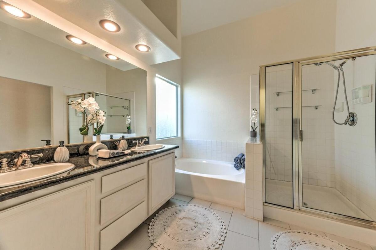 Vegas Vibes 4br With Poolspa, Perfect For Groups * Las Vegas