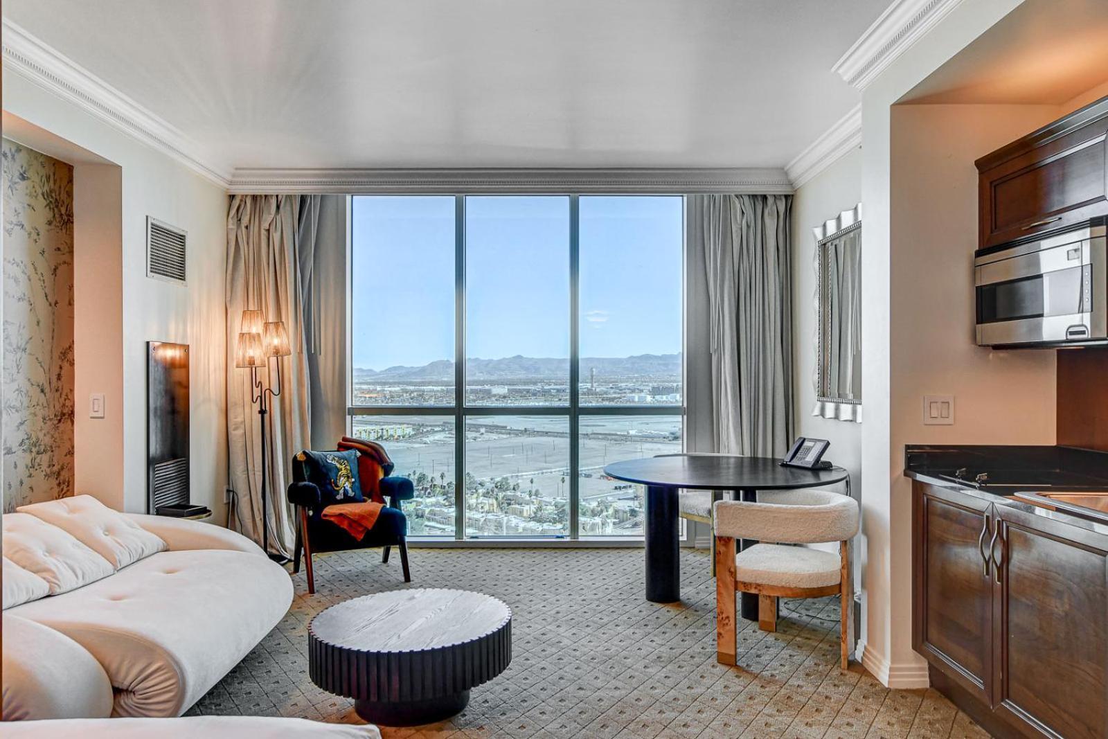 The Rose At Mgm Signature Studio Suite Tower 3 *