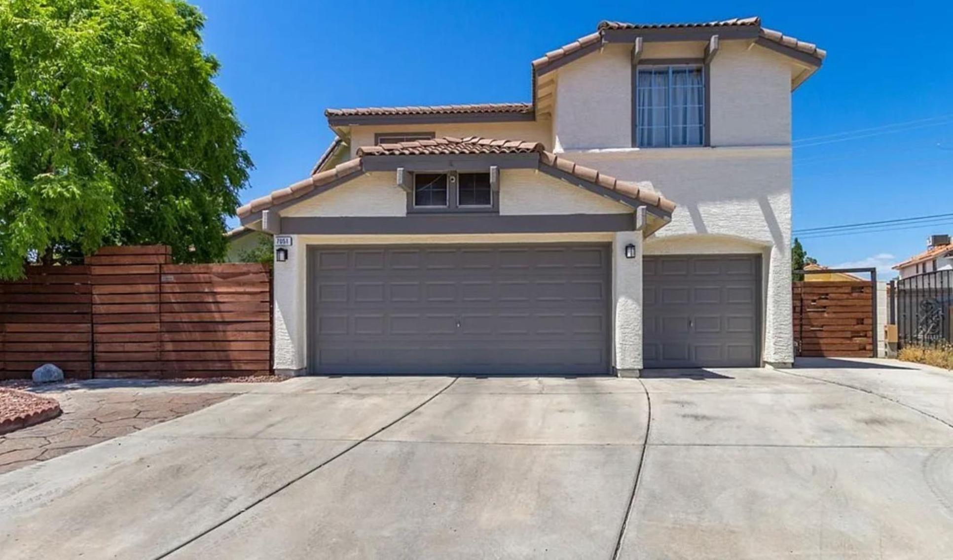 Comfy Expansive - Near The Strip - Heated Pool *