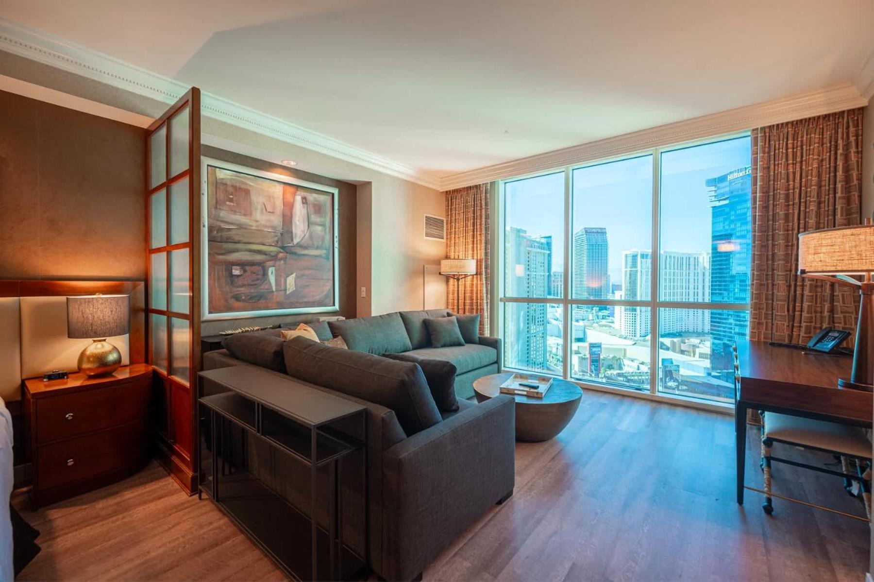 Apartment No Fee Strip View Suite& Free Valet& Pool Las Vegas