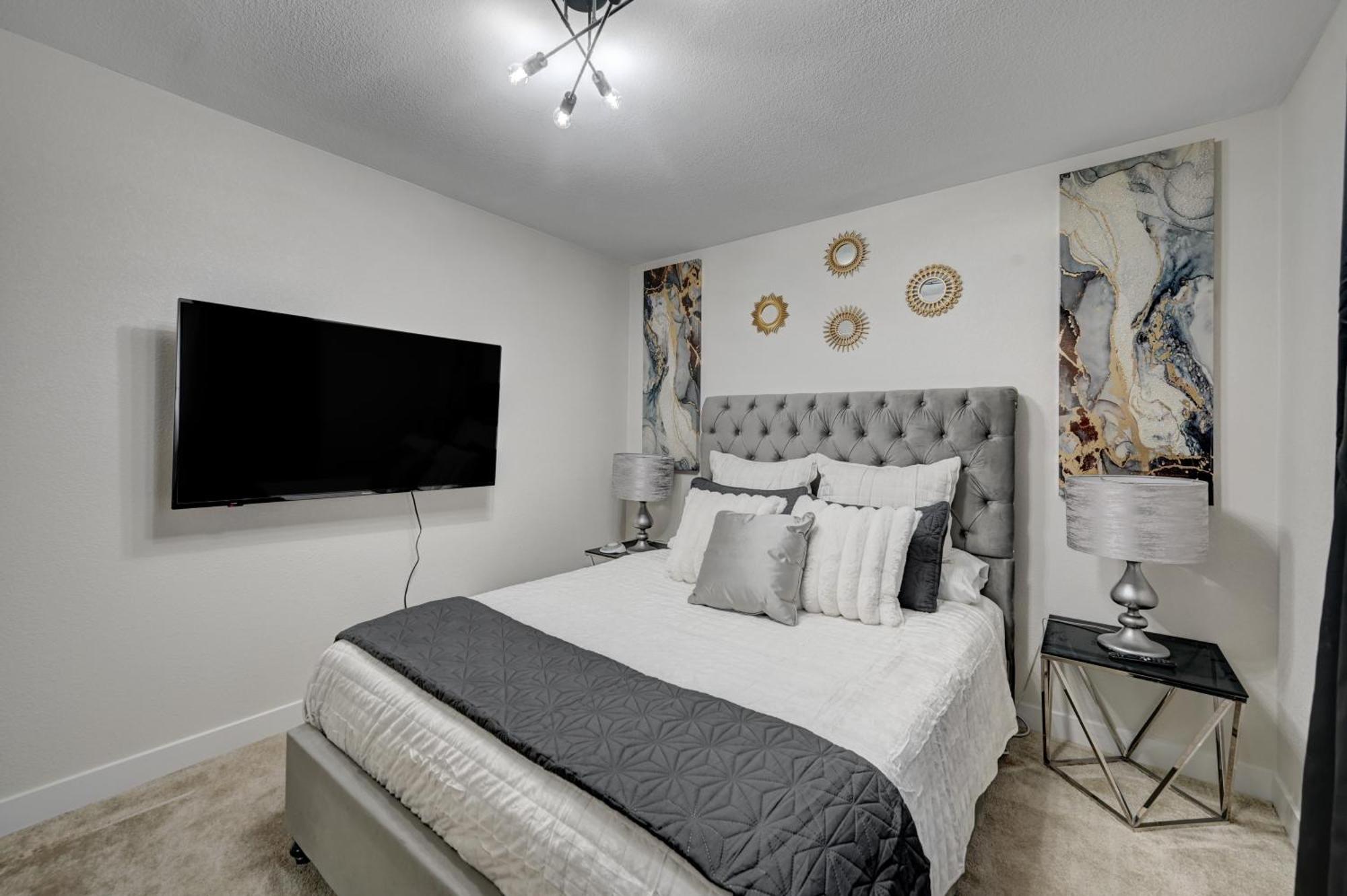 5 Min To The Strip Hot Tub Sleeps 7 Game & Casa de férias