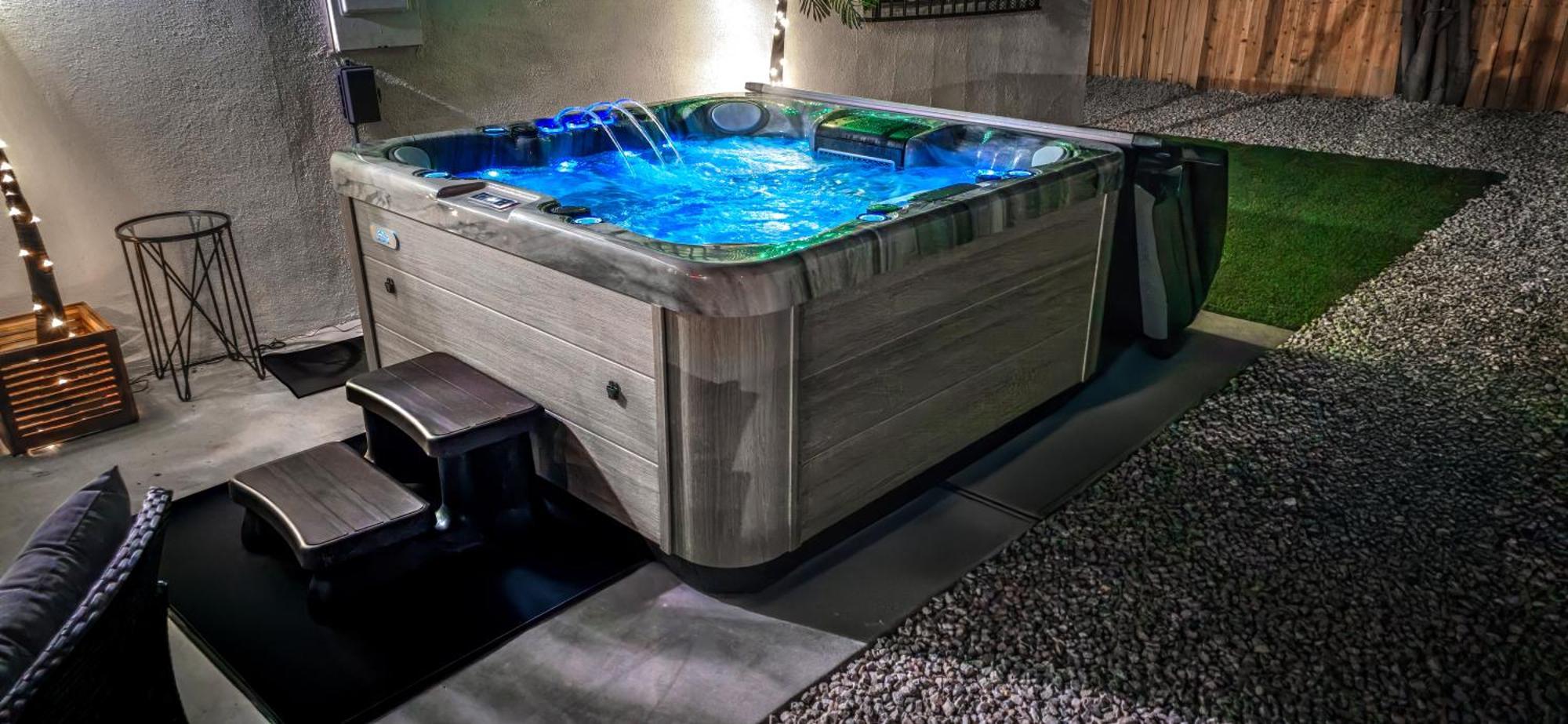 5 Min To The Strip Hot Tub Sleeps 7 Game & Casa de férias *