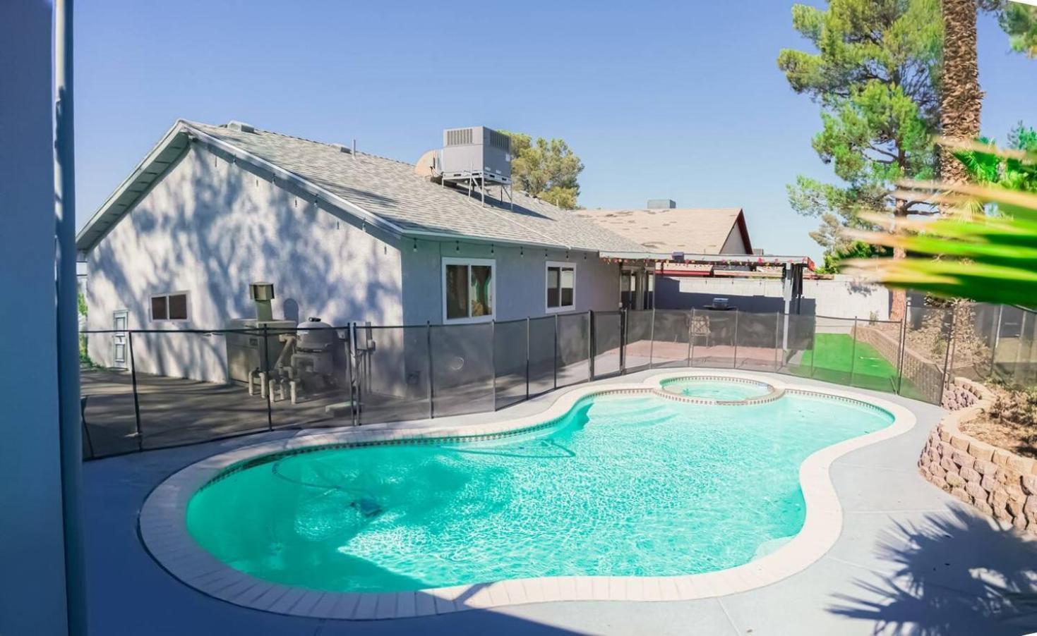 Vacationhome - Privatepool Gardenyard Holiday home