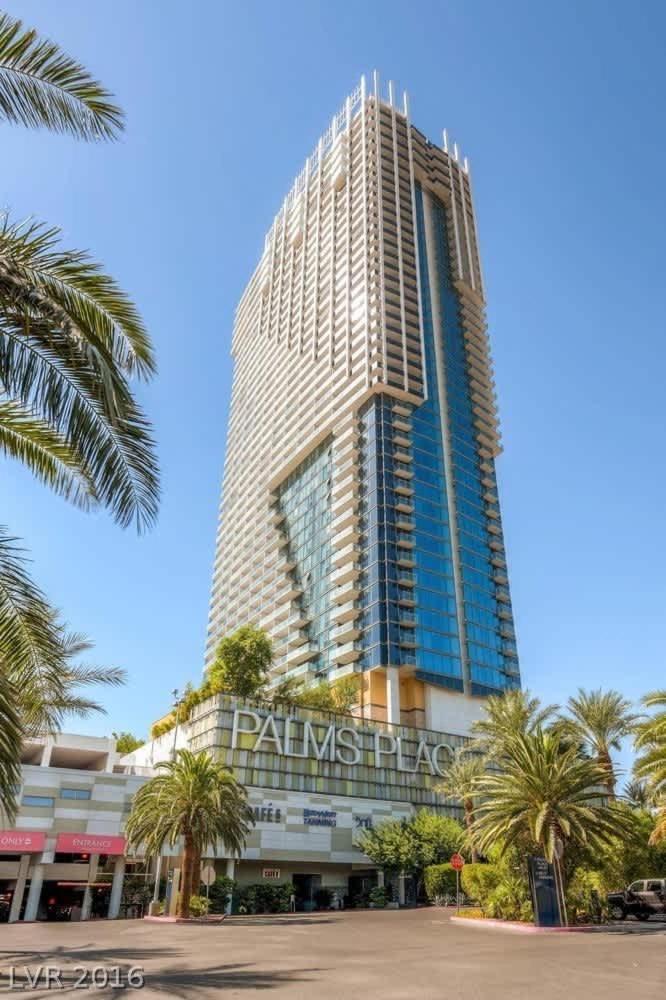 Casa de férias Incredible Penthouse Strip Views Balcony Access *
