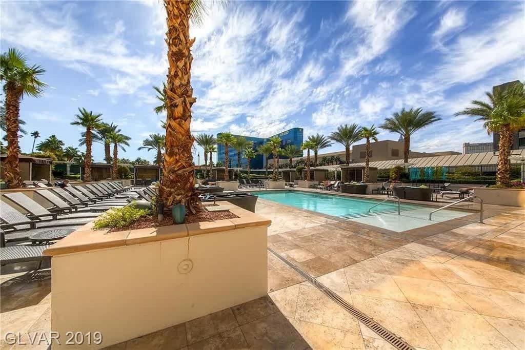 Strip View Penthouse Balcony 37617