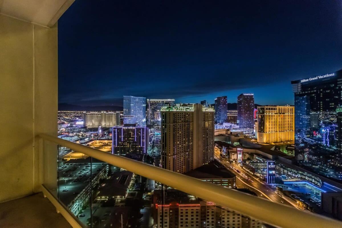 Strip View Penthouse Balcony 37617