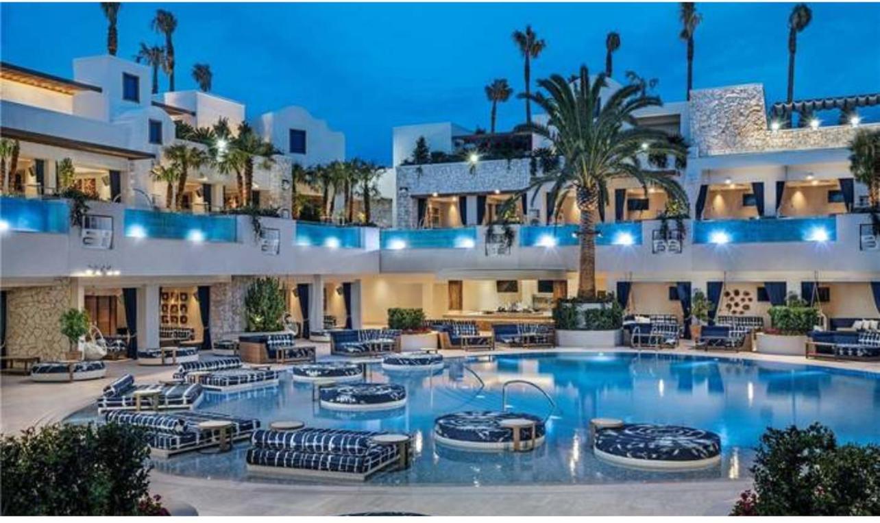 Casa de férias Luxe Condo Balcony Access No Resort Fee