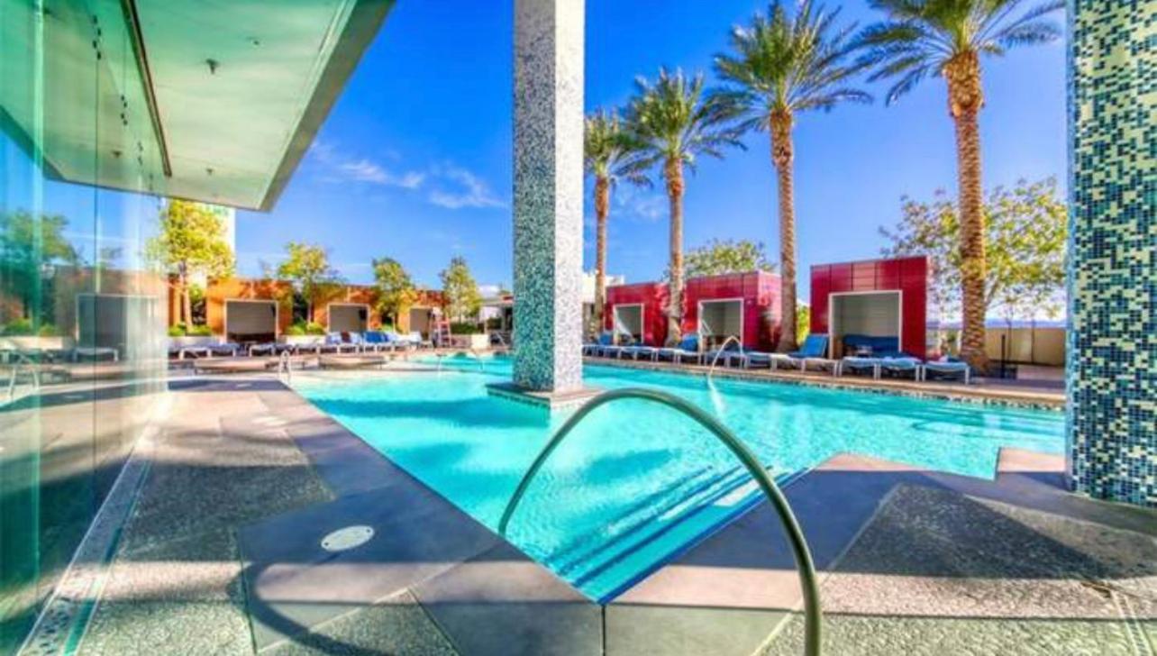 Luxe Condo Balcony Access No Resort Fee Casa de férias Las Vegas