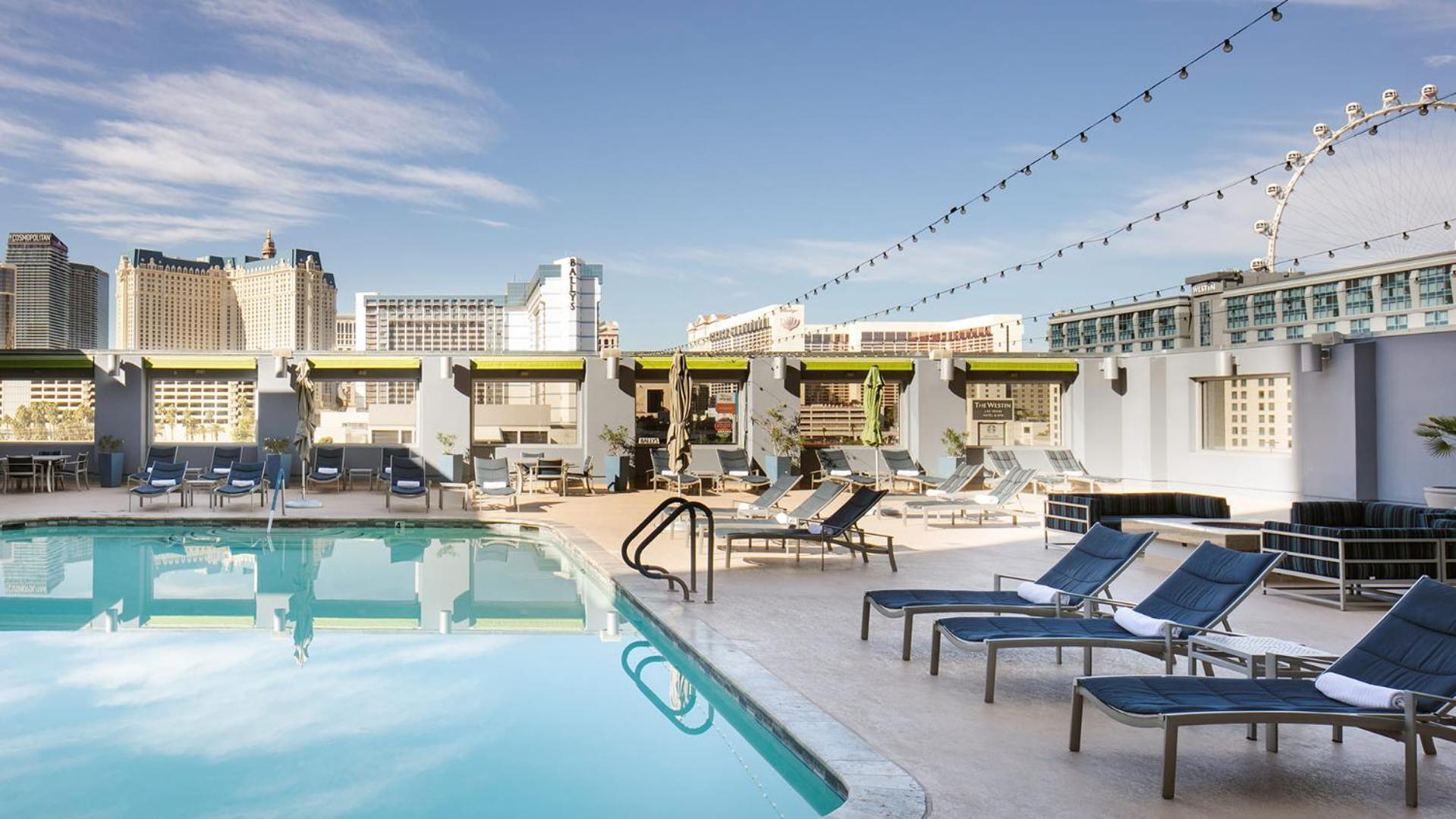 Apartment Stripviewsuites At Platinum *