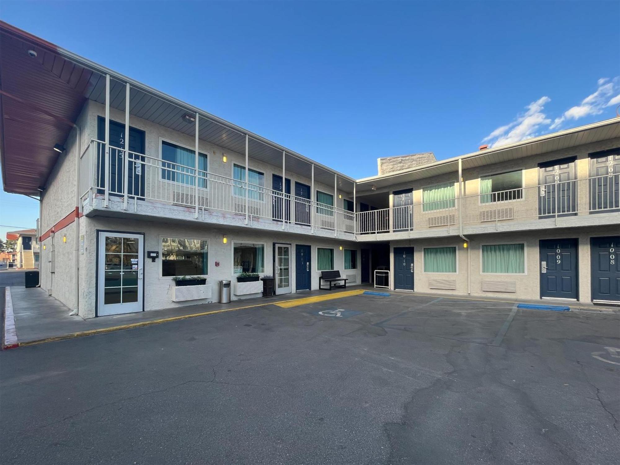 Motel 6 Vegas, Nv - Strip Hotel