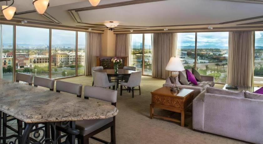 Resort Suncoast And Casino Las Vegas
