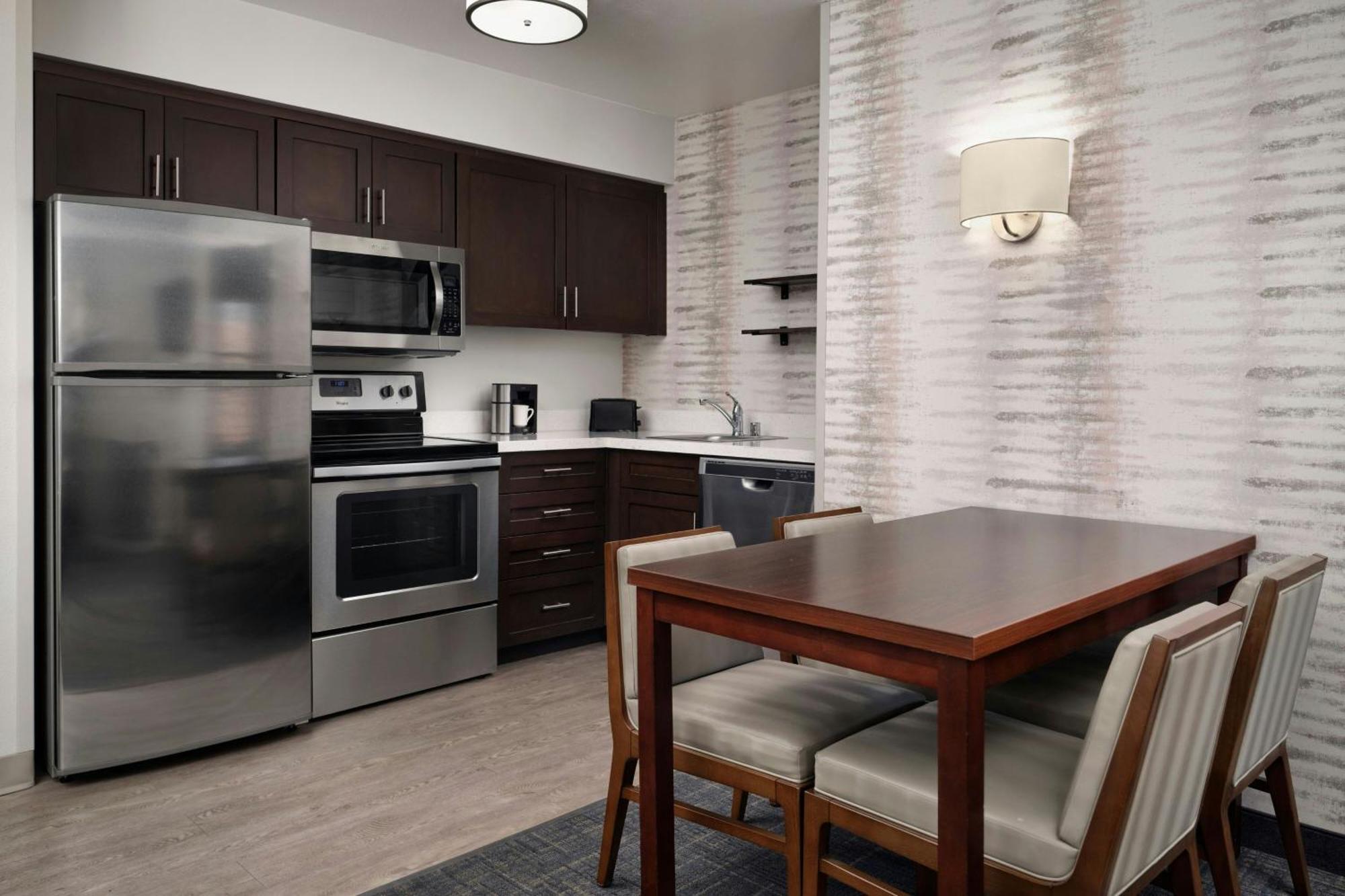 By Marriott Vegas Henderson/green Valley 3*