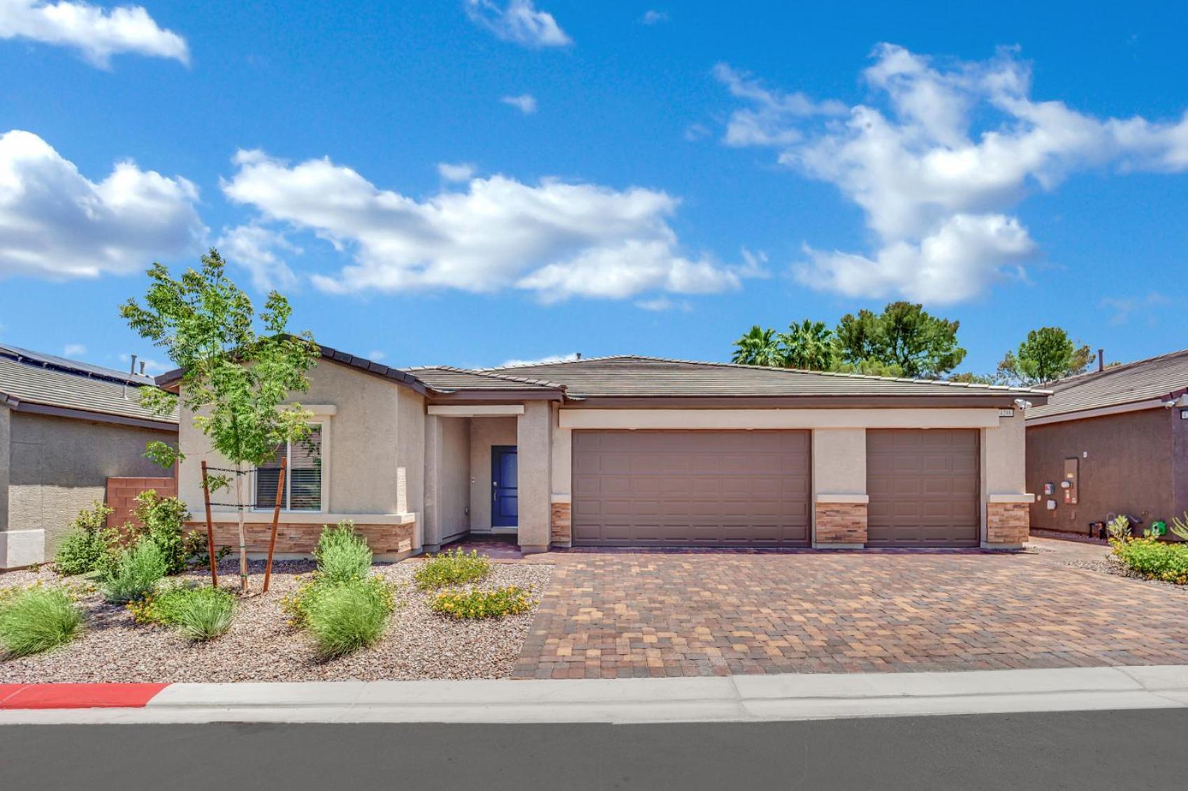 Casa Niva A Contemporary Oasis In The Heart Of Vegas Holiday home
