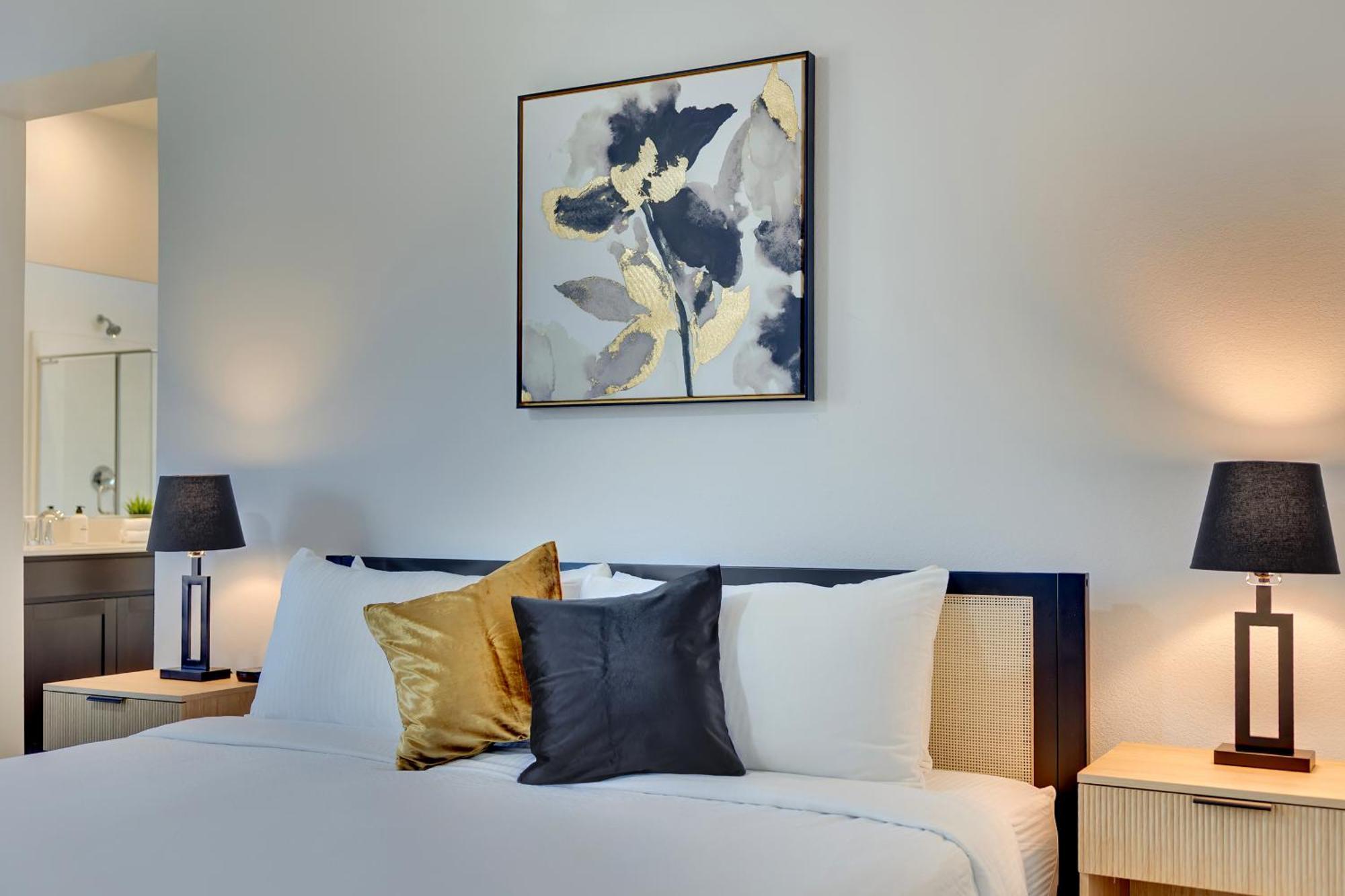 Casa Niva A Contemporary Oasis In The Heart Of Vegas Las Vegas