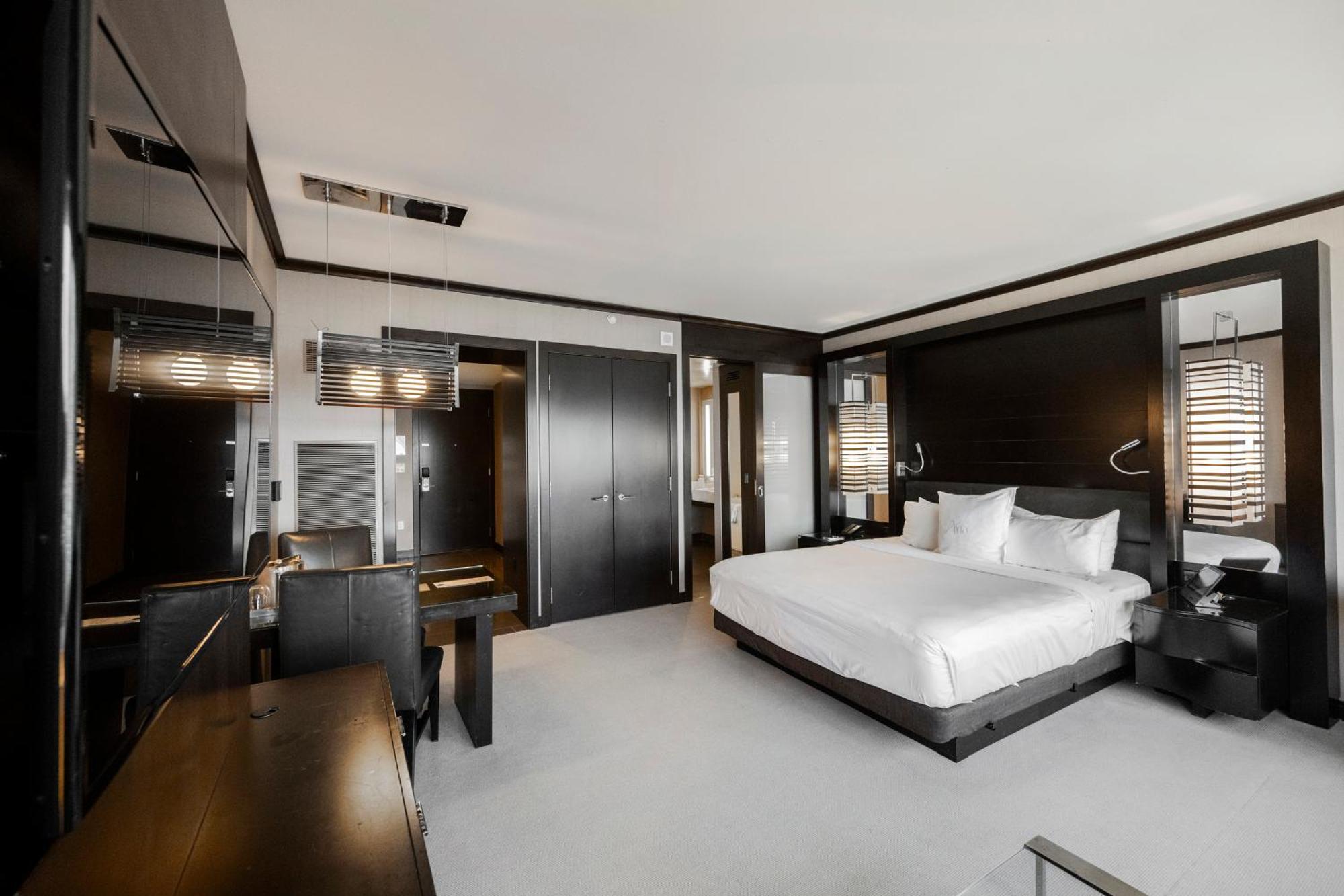 Stripviewsuites At Vdara Aparthotel