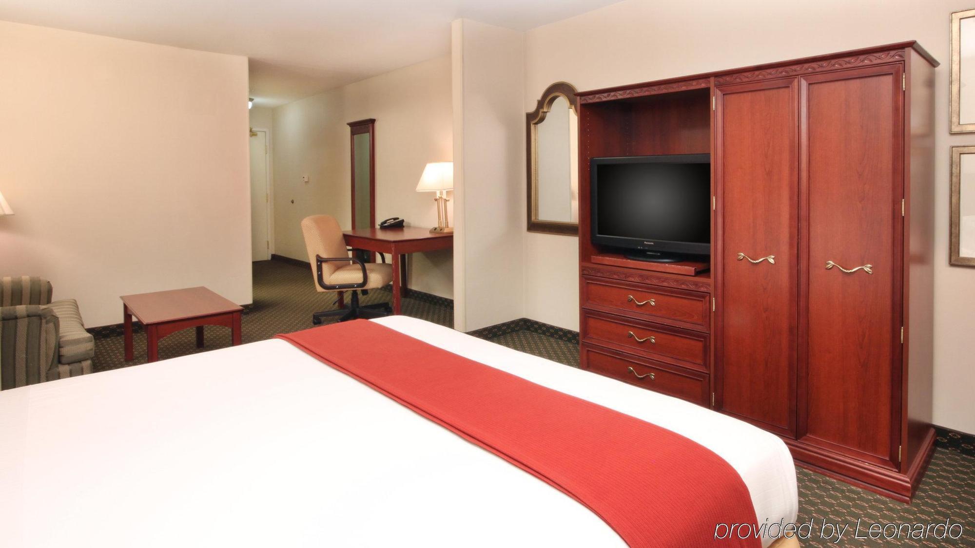 Express Vegas Stadium Area By Ihg 3*