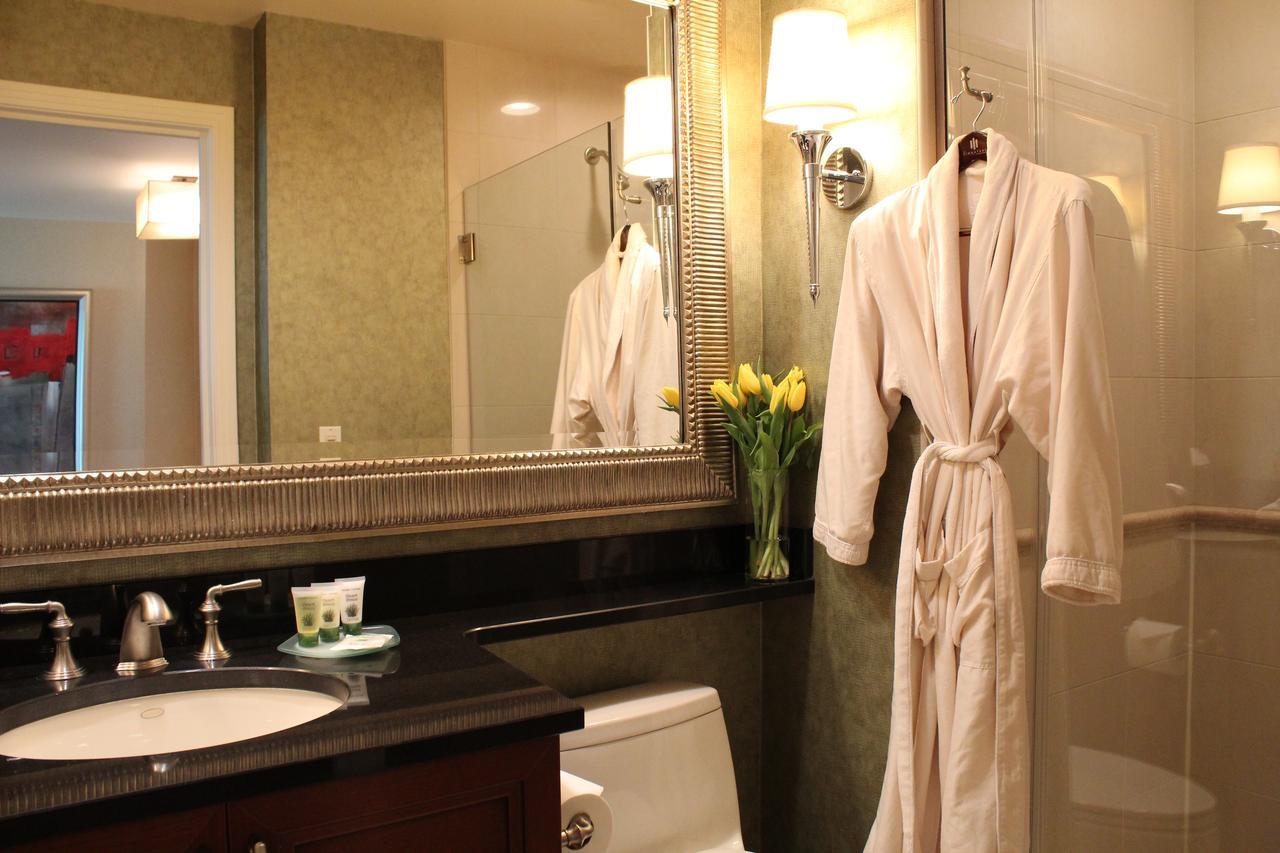 Luxury International At The Signature