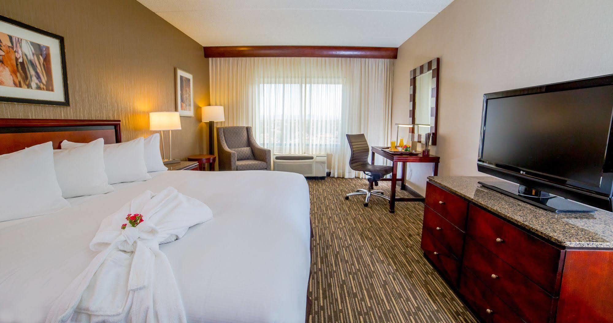 Doubletree By Hilton Vegas Airport Hotel