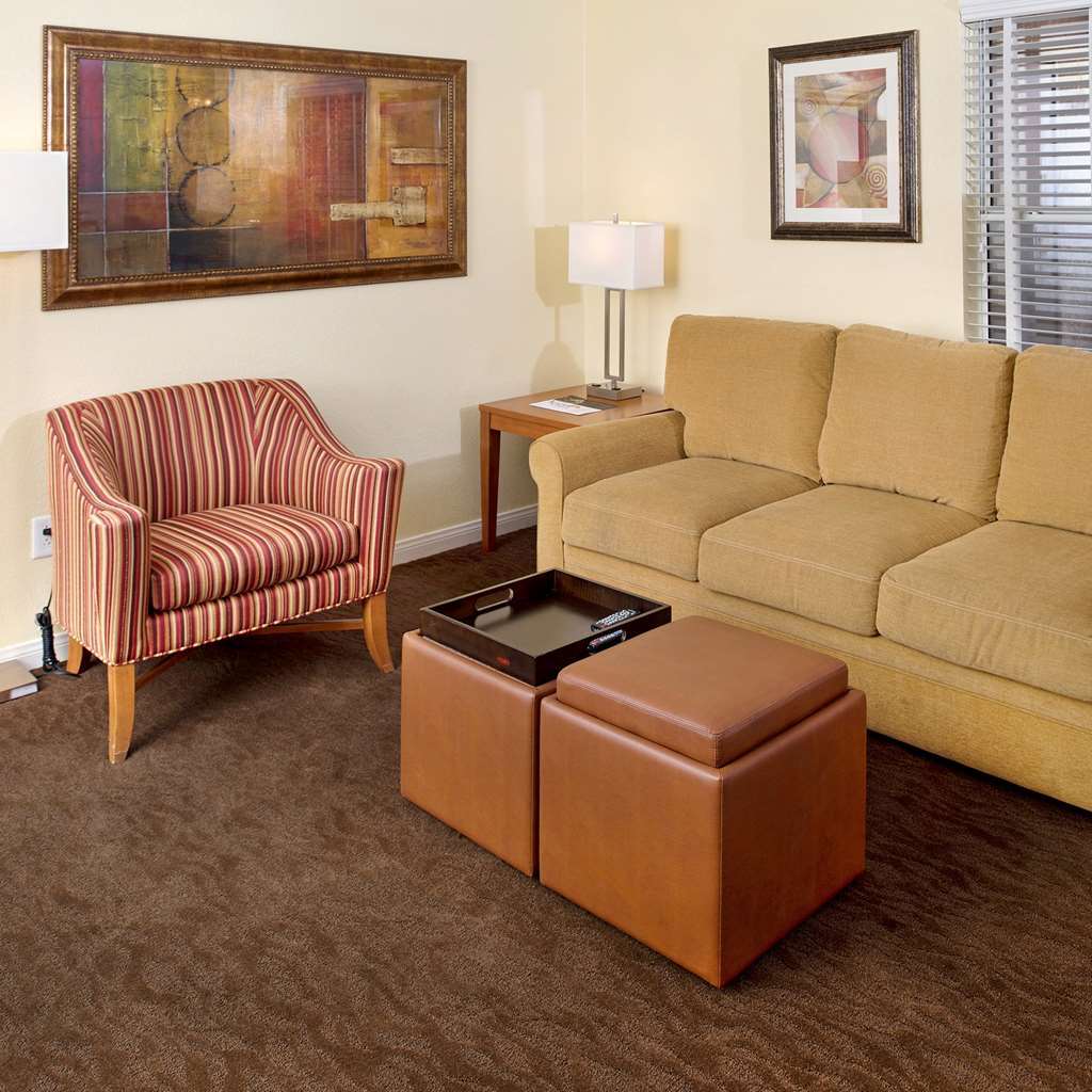 Hilton Vacation Club Desert Retreat Vegas Resort