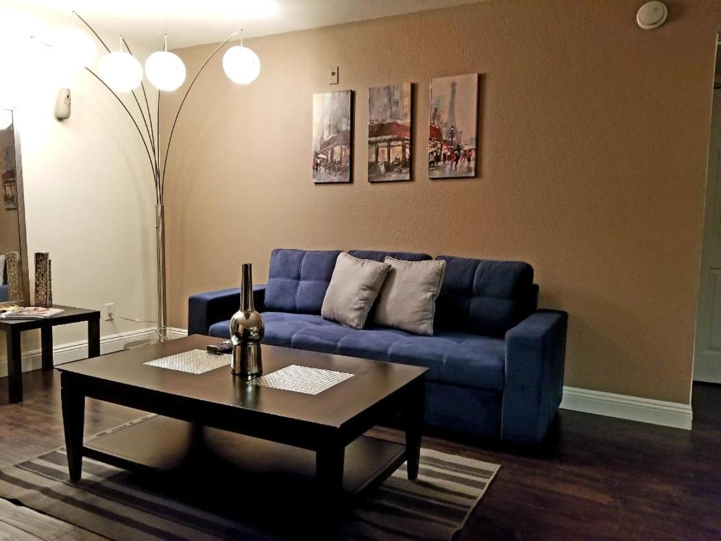 Apartamento Lovely Condo! Walking Distance To The Strip With Pool And *