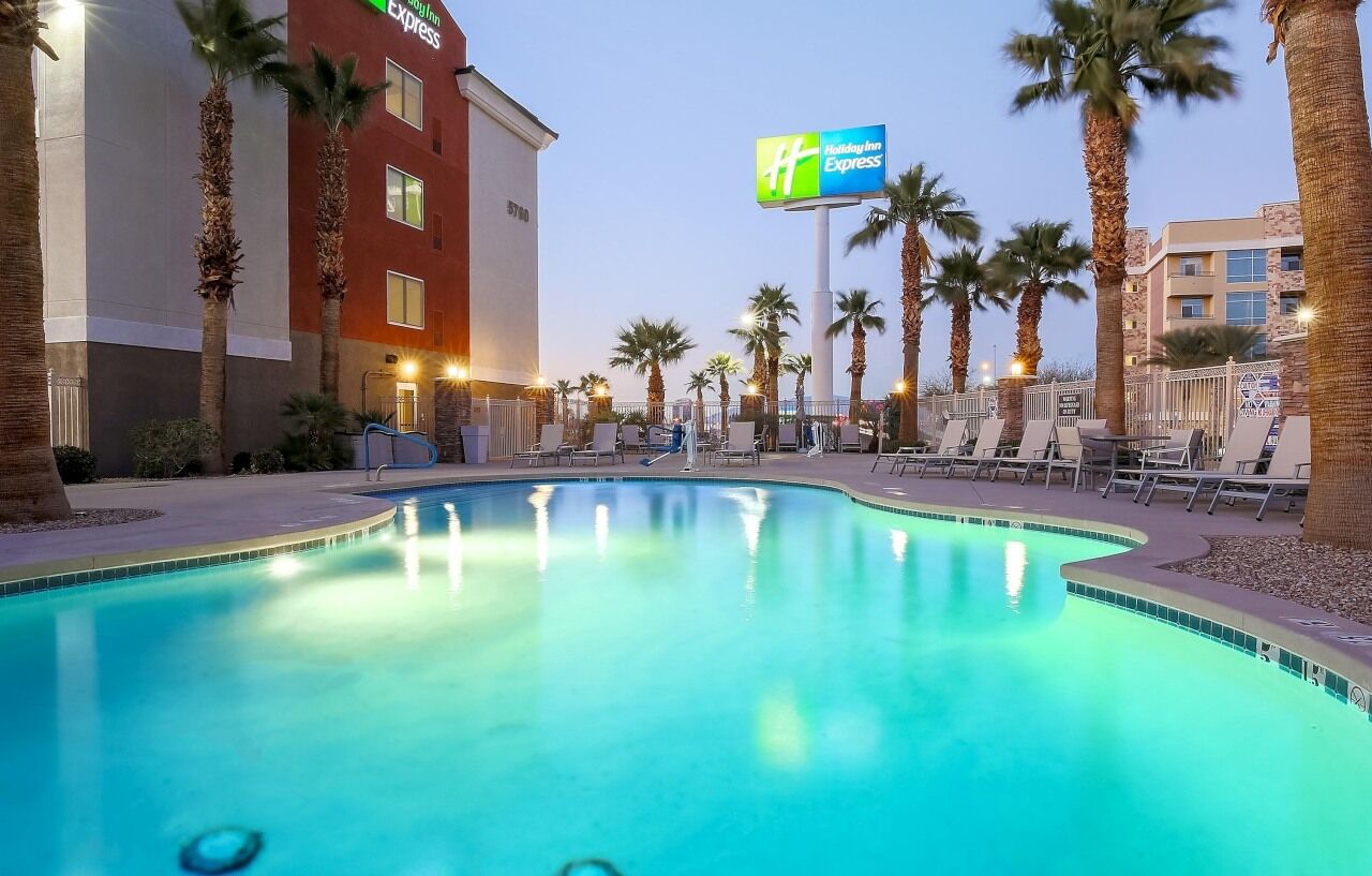 Express Vegas Stadium Area By Ihg Las Vegas