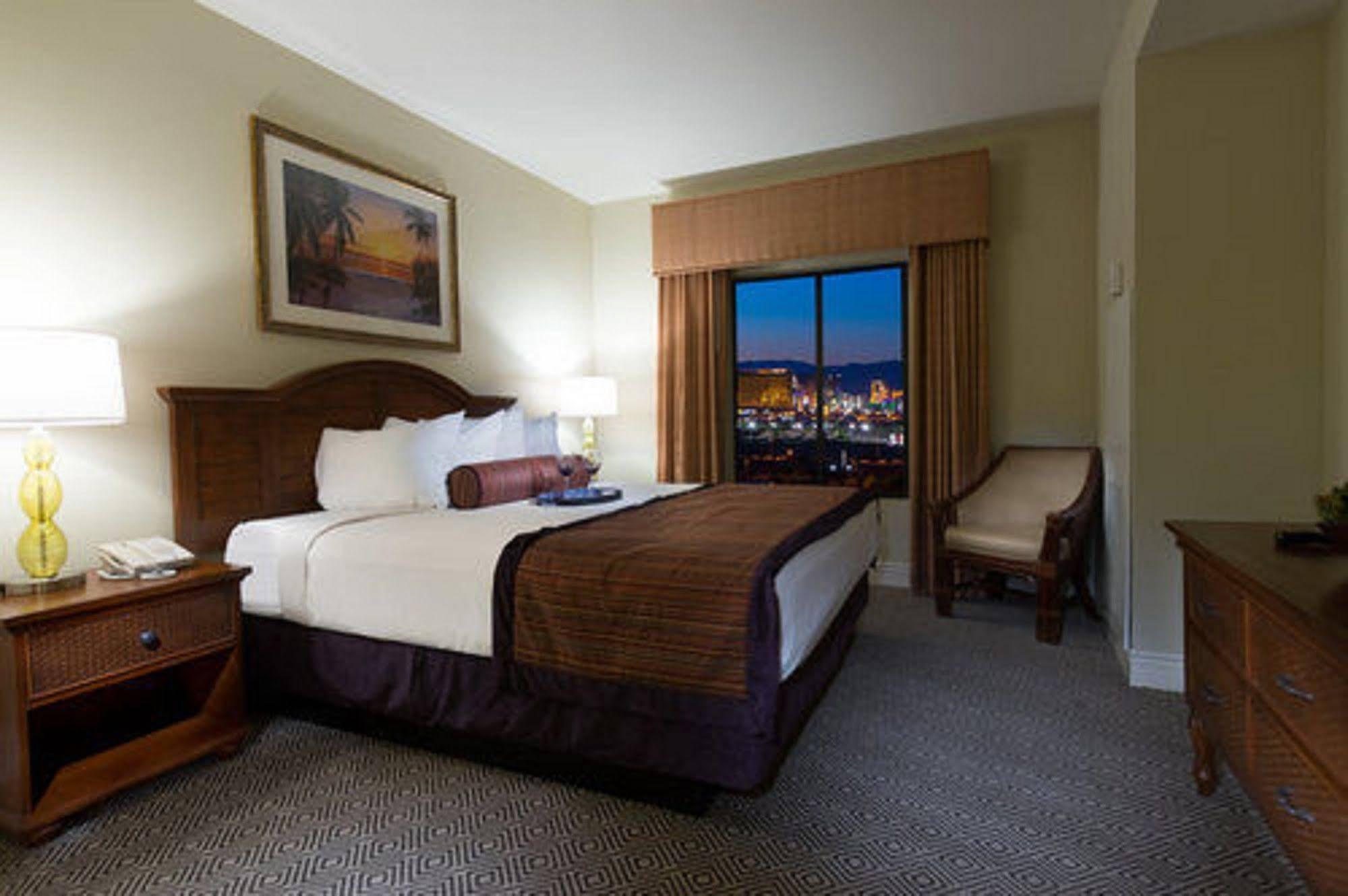 At Tahiti Village And Spa-no Fee Las Vegas