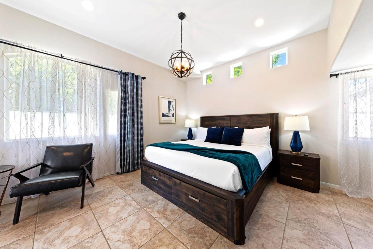 Casa de férias Ultimate Vacation: A Luxurious Oasis With A Pool! Las Vegas