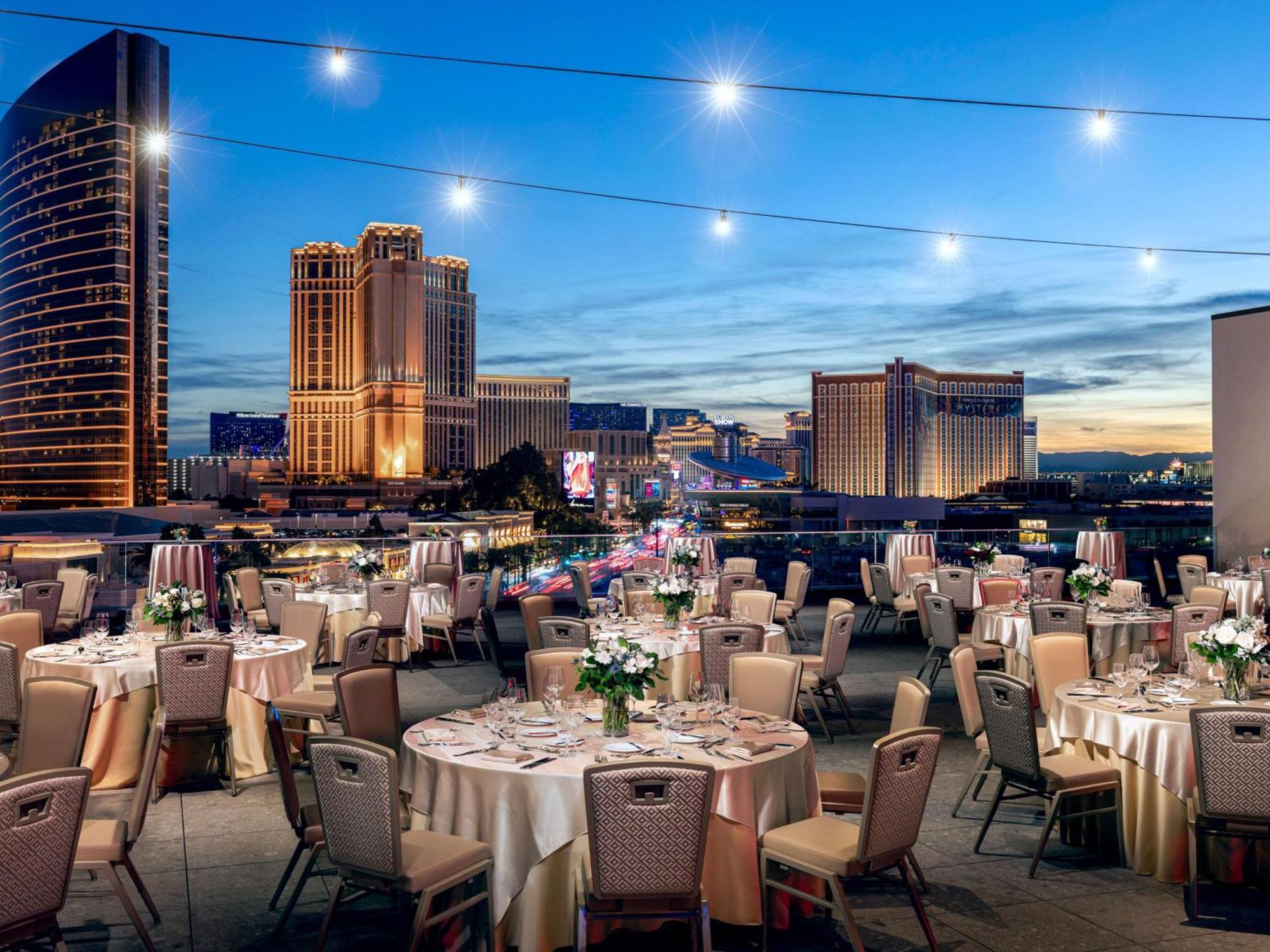 Vegas Hilton At World
