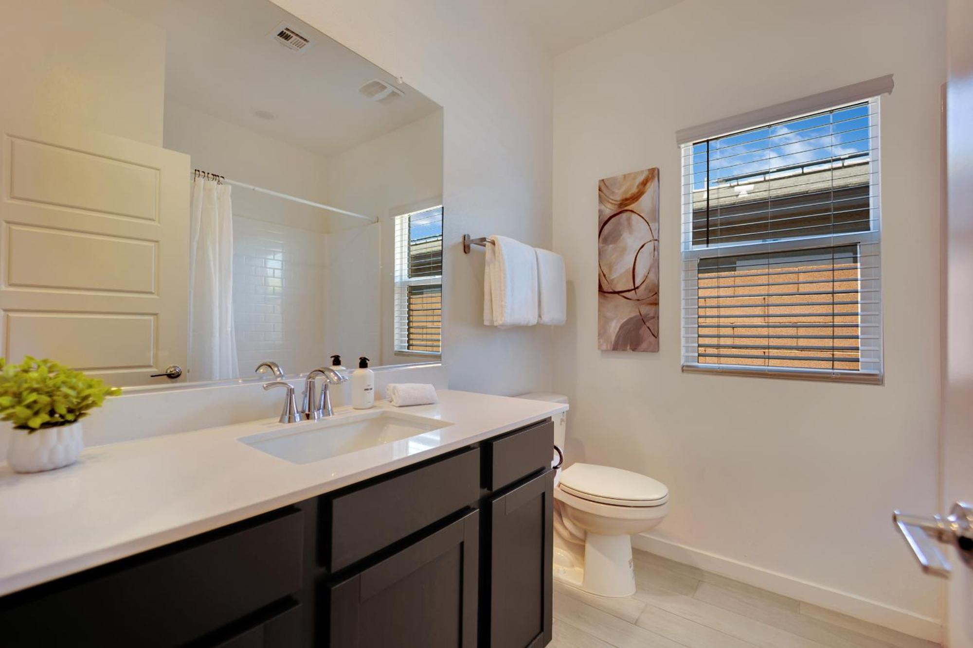 Casa Niva A Contemporary Oasis In The Heart Of Vegas *