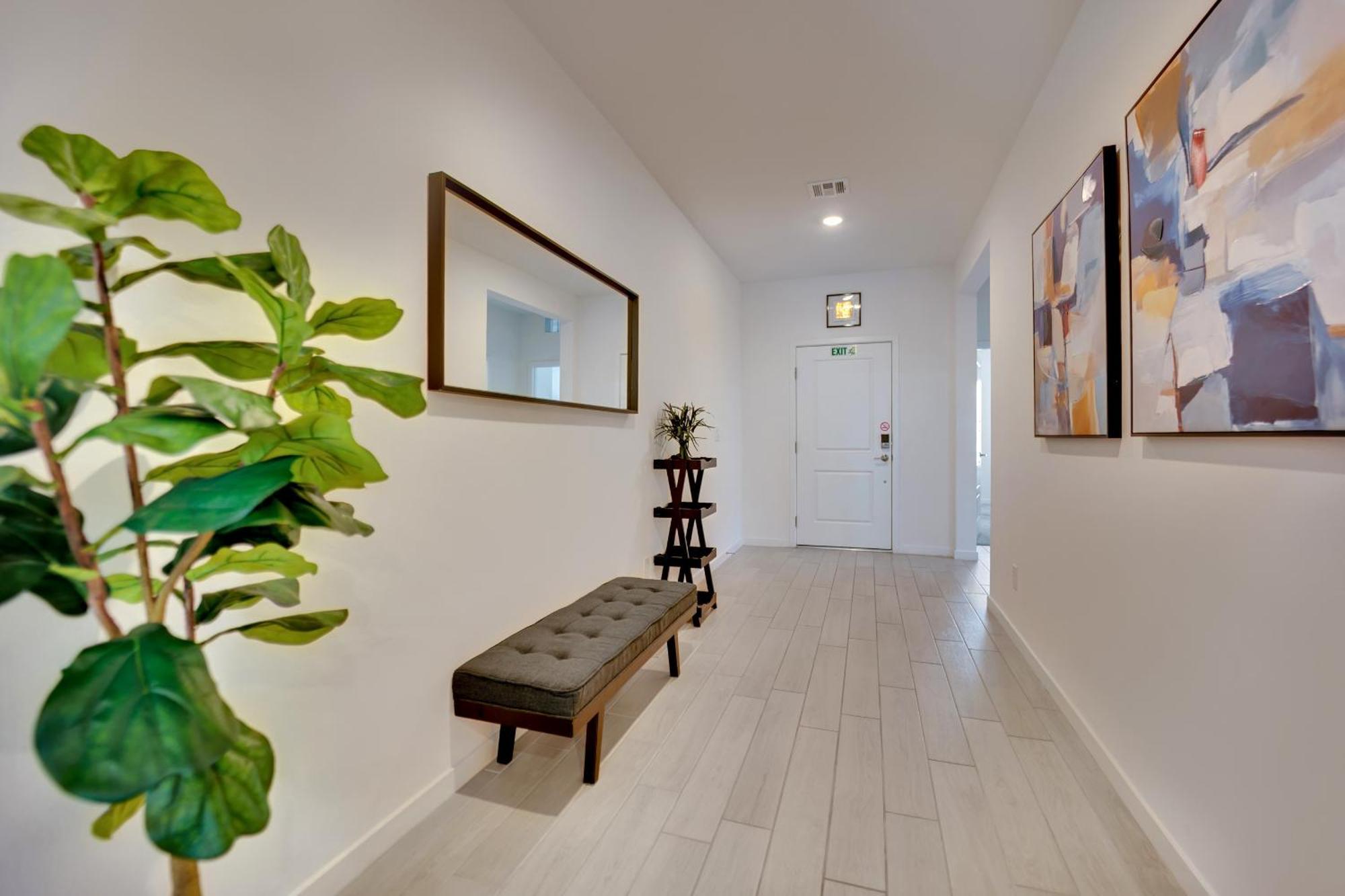 Casa Niva A Contemporary Oasis In The Heart Of Vegas * Las Vegas