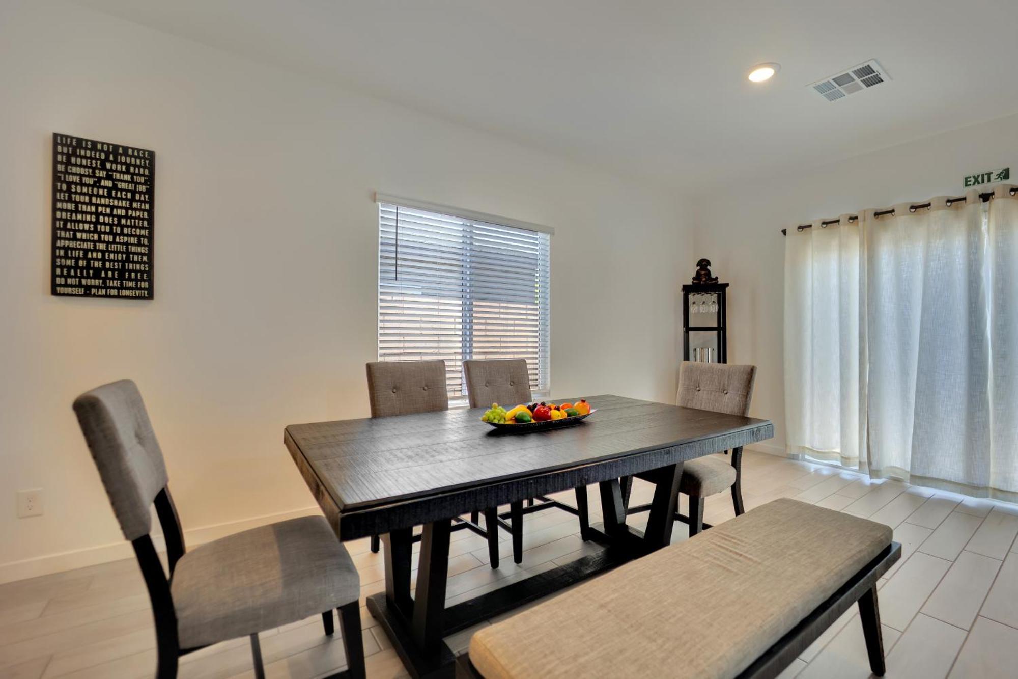 Casa Niva A Contemporary Oasis In The Heart Of Vegas Casa de férias Las Vegas
