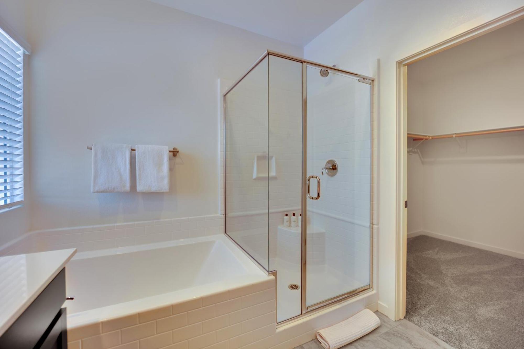 Casa Niva A Contemporary Oasis In The Heart Of Vegas *