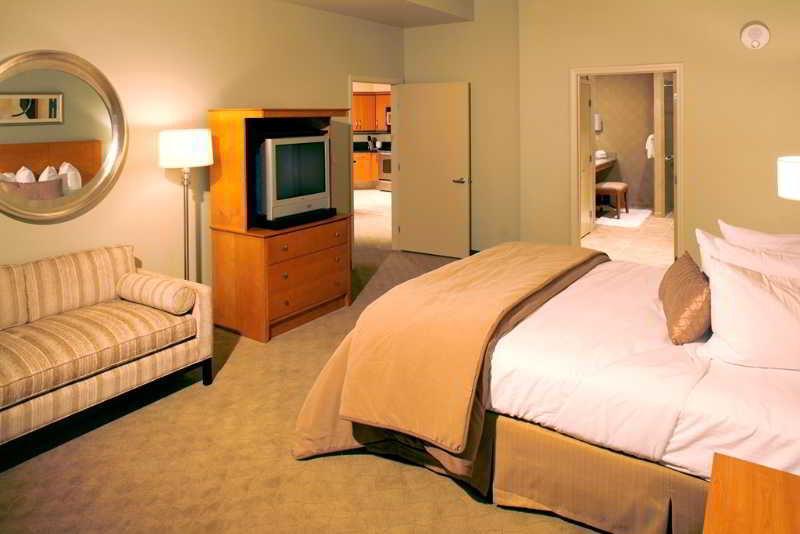 The Platinum Hotel 4*