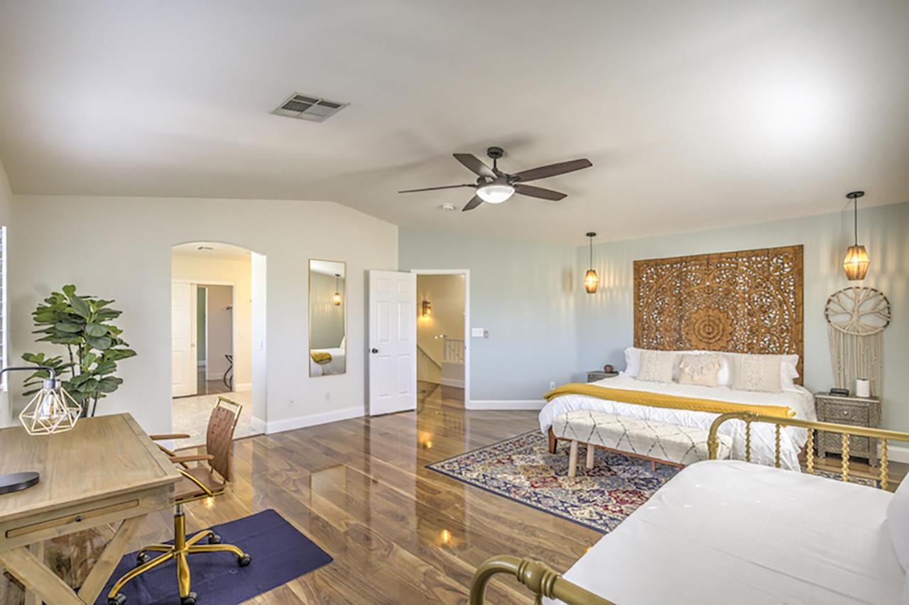 Buddha Gem, Central 6 Bed Room Luxury Home With Pool Hot Tub Game Room And Much More Casa de férias Las Vegas