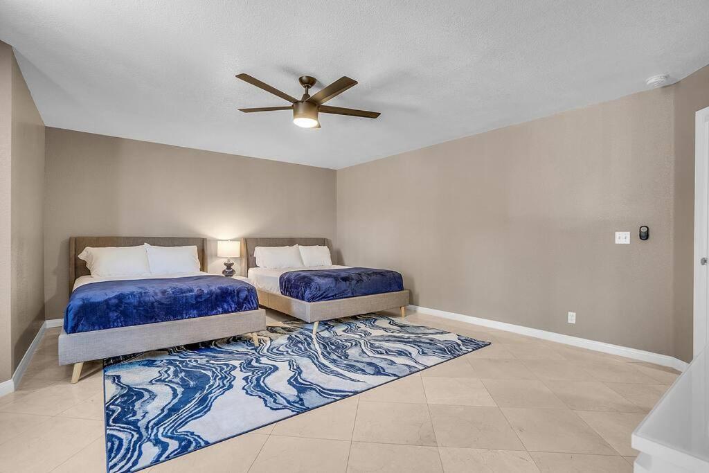 Grand Casa 7 Bdr/4 Ba 15 Beds Sleeps Up To 24 Villa *