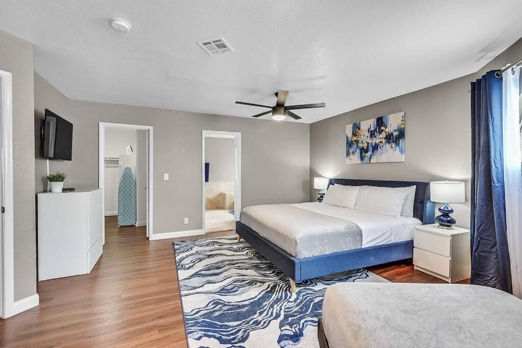 Grand Casa 7 Bdr/4 Ba 15 Beds Sleeps Up To 24 * Las Vegas