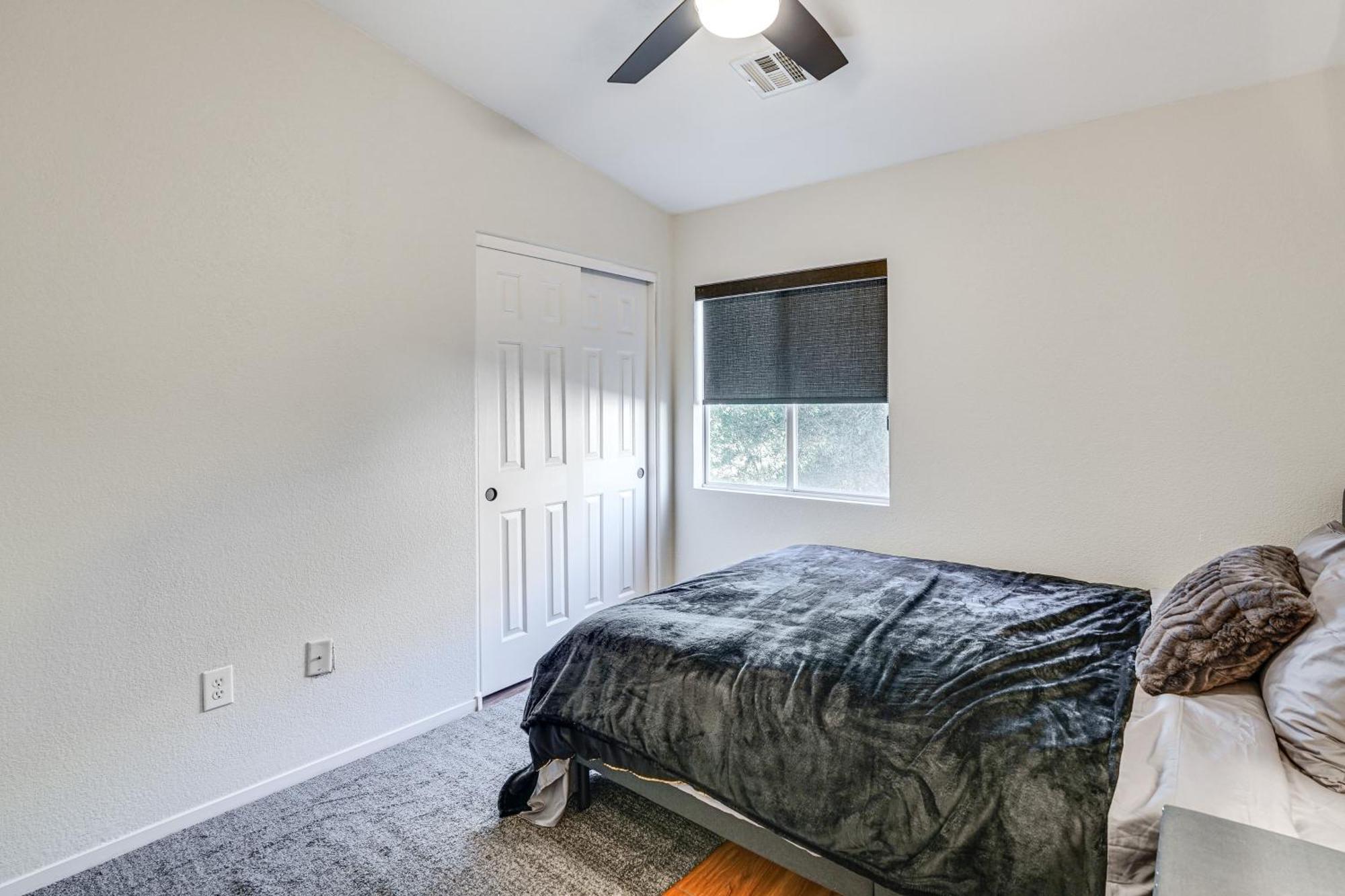 Henderson Retreat About 14 Mi To The Vegas Strip! Holiday home
